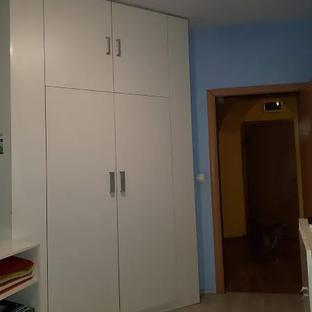 Alex'S Apartment Апартаменты *